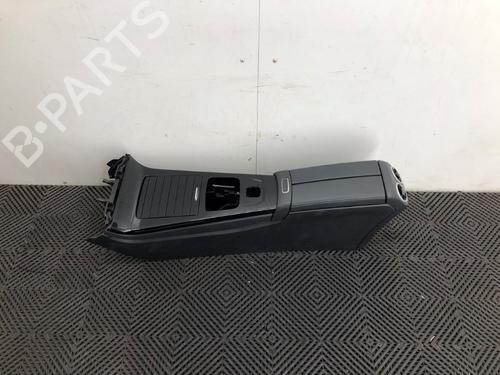 Used Middle console MERCEDES-BENZ CLA Shooting Brake (X118) CLA 180 d (118.603) (116 hp) 22369527