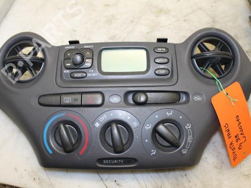 Used Climate control TOYOTA YARIS (_P1_) 1.0 (SCP10_, SCP10R) (68 hp) 15302200