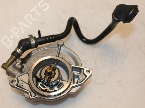 Used Vacuum pump AUDI A4 B8 Avant (8K5) 2.7 TDI (190 hp) 15829471