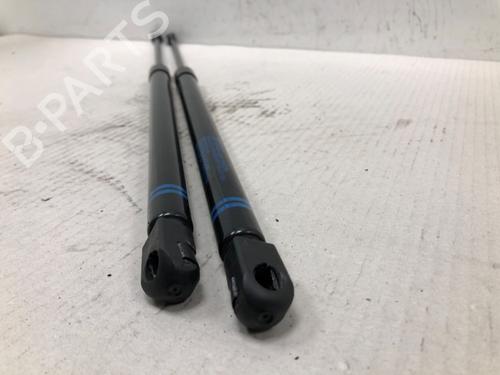 Tailgate lift support VW GOLF VIII (CD1, DA1) 2.0 TSI R 4motion | BP37212430C138 - Image 4