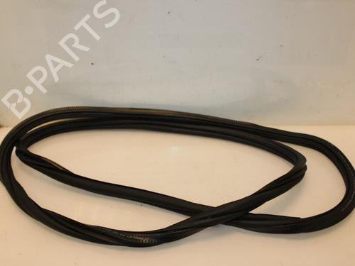 Portierrubbers VW GOLF SPORTSVAN VII (AM1, AN1) 2.0 TDI (150 hp) 15323141