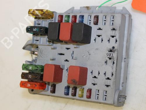 Used Fuse box FIAT PUNTO (188_) 1.2 60 (188.030, .050, .130, .150, .230, .250) (60 hp) 15302496