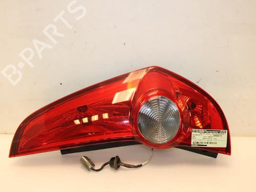 Used Right taillight Right taillight 15317980 15317980