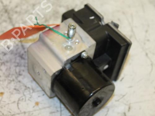 Used ABS pump LANCIA YPSILON (843_) 1.4 (843.AXG1A) (78 hp) 15303986