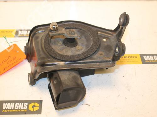Used Front wiper motor MITSUBISHI SPACE STAR MPV (DG_A) 1.3 16V (DG1A) (86 hp) 15310492
