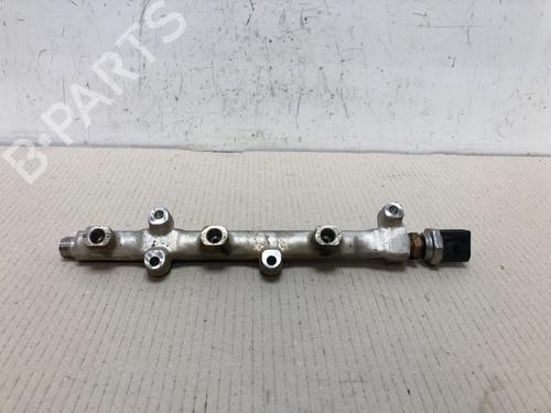 Used Injection rail Injection rail 17376641 17376641