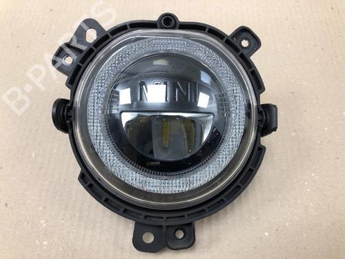 left-front-fog-light-mini-mini-countryman-f60-2016-37204295 main image