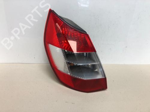 Used Left taillight Left taillight 15534989 15534989