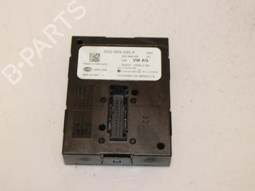 Used Other VW GOLF VII (5G1, BQ1, BE1, BE2) 2.0 R 4motion (280 hp) 15330489