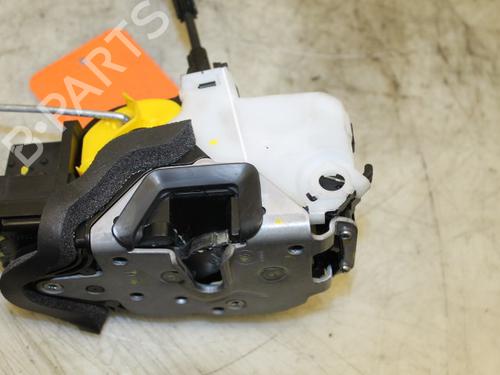 Used Front left lock Front left lock 15304285 15304285