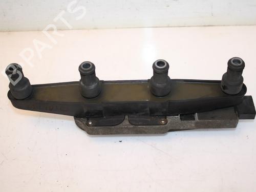 Used Injection rail SKODA FABIA I (6Y2) 1.4 (68 hp) 15334850