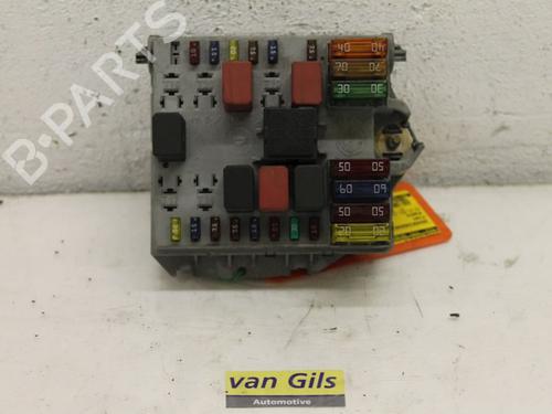 Used Fuse box FIAT PUNTO (188_) 1.2 60 (188.030, .050, .130, .150, .230, .250) (60 hp) 15305059