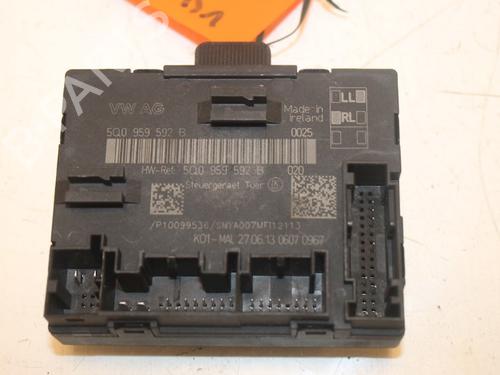 Used Electronic module VW GOLF VII (5G1, BQ1, BE1, BE2) 2.0 TDI (150 hp) 16398564
