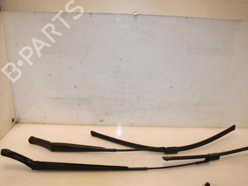 Used Front windshield wiper arm VW GOLF SPORTSVAN VII (AM1, AN1) 1.6 TDI (110 hp) 15333492