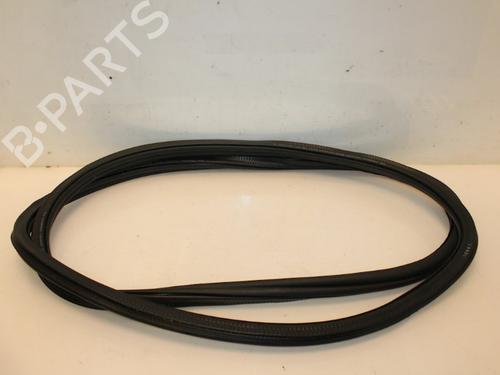 Used Rubber door seal VW GOLF SPORTSVAN VII (AM1, AN1) 2.0 TDI (150 hp) 15323138