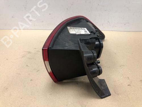 right-taillight-renault-clio-iv-bh_-2012-2013-2014-2015-2016-2017-2018-2019-2020-2021-37208700 main image
