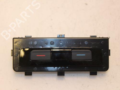 Airco bedieningspaneel VW TOURAN (5T1) 1.4 TSI (150 hp) 15331583