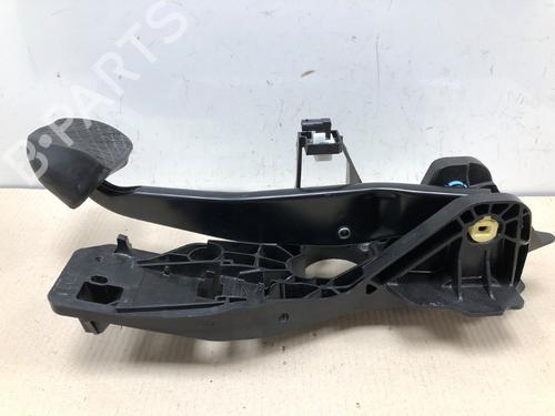 Used Break pedal Break pedal 37211126 37211126