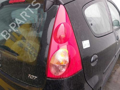 Used Right taillight PEUGEOT 107 (PM_, PN_) 1.0 (68 hp) 15545013