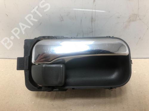 Høyre foran utvendig håndtak NISSAN X-TRAIL I (T30) 2.5 4x4 (165 hp) 15537725