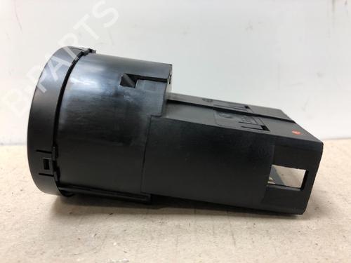 Headlight switch VW GOLF IV (1J1) 1.6 16V | BP15538106I24 