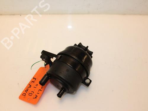 Used Power steering reservoir Power steering reservoir 15321569 15321569