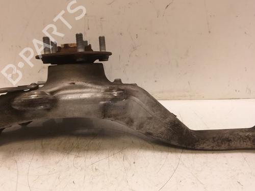 Used Left front steering knuckle LAND ROVER RANGE ROVER SPORT II (L494) 3.0 SDV6 4x4 (249 hp) 15340568