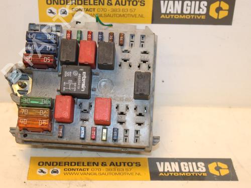 Used Fuse box FIAT PUNTO (188_) 1.2 60 (188.030, .050, .130, .150, .230, .250) (60 hp) 15313633