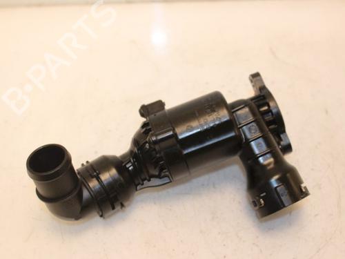 Used Thermostat housing Thermostat housing VW GOLF VII (5G1, BQ1, BE1, BE2) 1.6 TDI (110 hp) 16399061 16399061