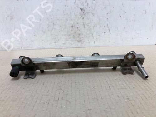 Used Injection rail Injection rail 21604262 21604262