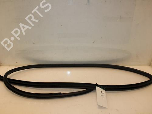 Used Rubber door seal LEXUS CT (ZWA10_) 200h (ZWA10_, ZWA10R) (136 hp) 15324411