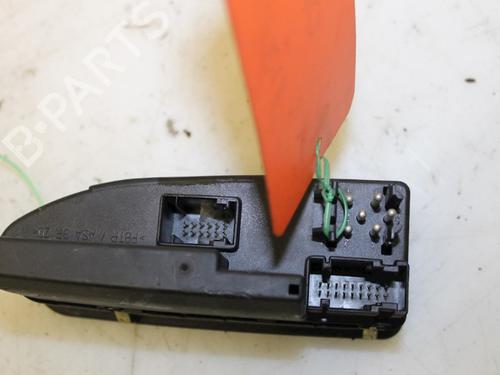 Switch BMW 5 (E39) 528 i | BP15302291I30 