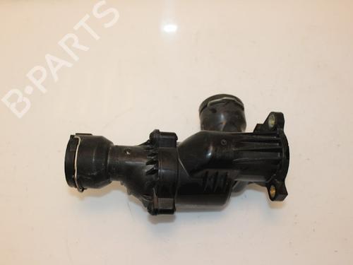 Used Thermostat housing VW TOURAN (5T1) 2.0 TDI (190 hp) 15322692