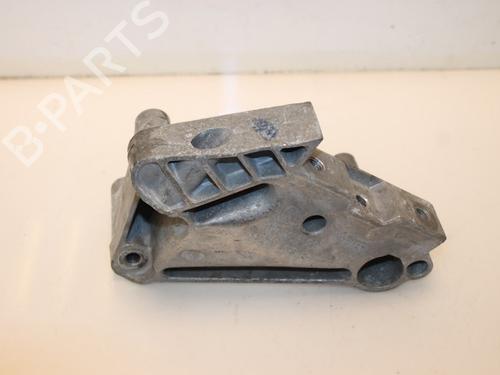 Used Engine mount Engine mount 15318494 15318494