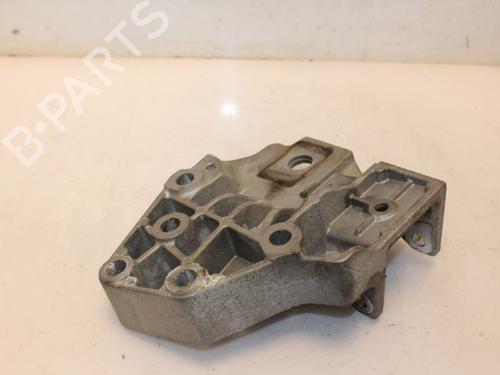 Used Engine mount Engine mount 16398771 16398771