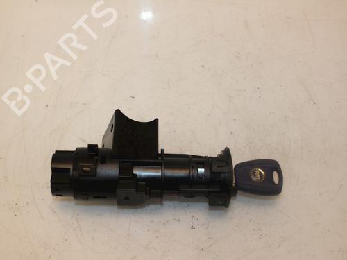 Used Ignition barrel FIAT PUNTO (188_) 1.2 60 (188.030, .050, .130, .150, .230, .250) (60 hp) 15326705