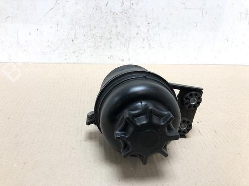 Used Power steering reservoir Power steering reservoir 16064987 16064987