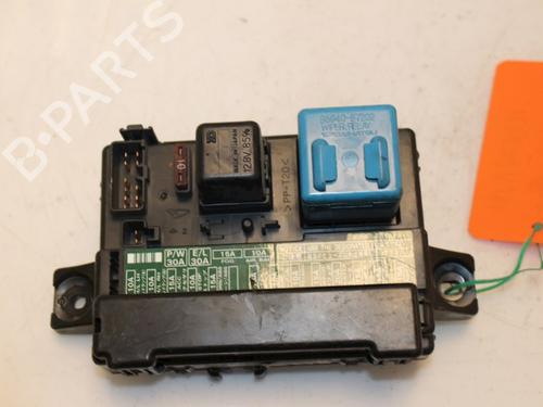 Used Fuse box Fuse box 15326890 15326890
