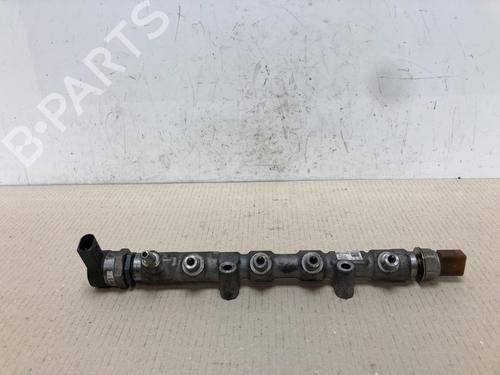 Used Injection rail Injection rail 16053679 16053679