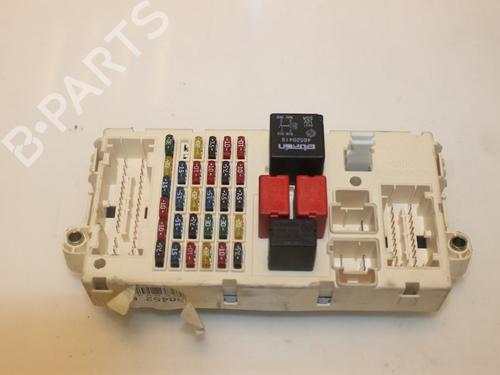 Used Fuse box FIAT PUNTO (188_) 1.2 60 (188.030, .050, .130, .150, .230, .250) (60 hp) 15316820