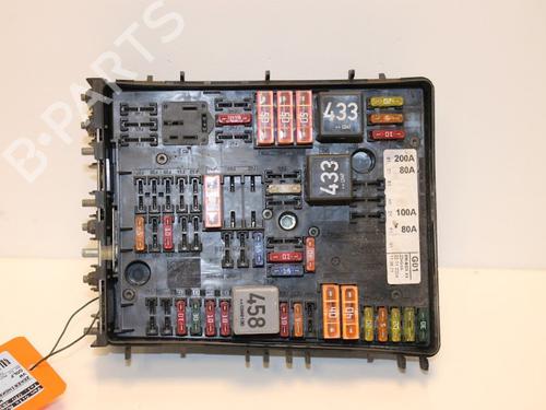 Used Fuse box Fuse box 15308798 15308798