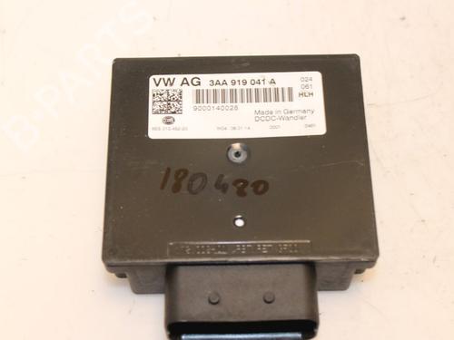 Elektronisk modul VW TOURAN (1T3) 2.0 TDI (140 hp) 15330099