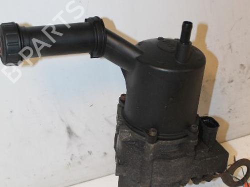 Used Steering pump Steering pump 15306571 15306571