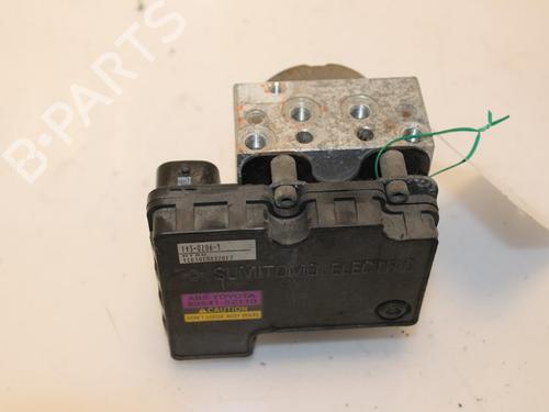 Used ABS pump TOYOTA YARIS (_P1_) 1.0 (SCP10_, SCP10R) (68 hp) 15322822
