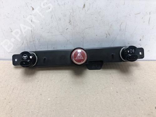 Used Warning switch Warning switch FIAT 500 C (312_) 1.2 (312CXA1A, 312AXA1A) (69 hp) 21604393 21604393