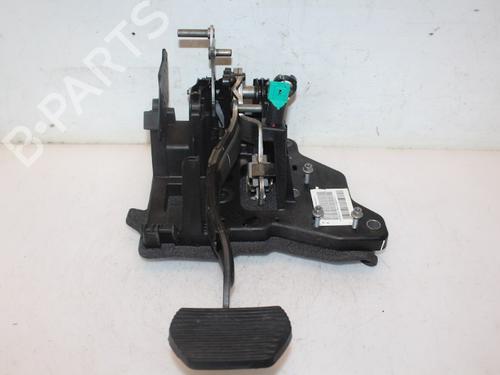 Used Break pedal Break pedal 15328916 15328916
