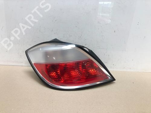 Used Left taillight OPEL ASTRA H (A04) 1.4 (L48) (90 hp) 15536313