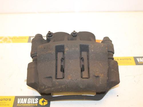 Used Right front brake caliper Right front brake caliper 15311744 15311744
