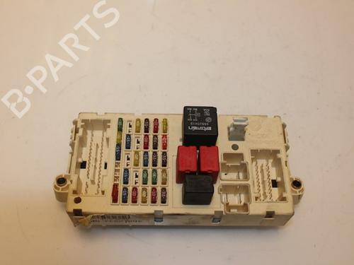 Used Fuse box FIAT PUNTO (188_) 1.2 60 (188.030, .050, .130, .150, .230, .250) (60 hp) 15322633