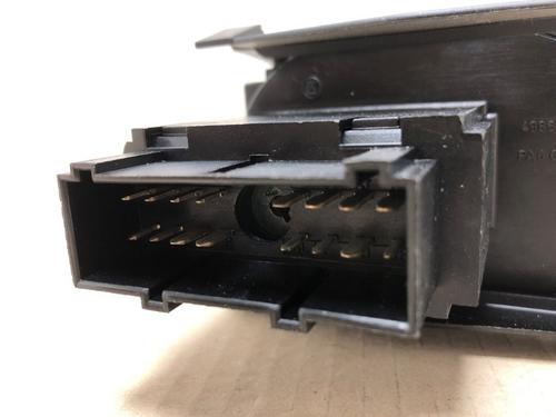 Headlight switch FORD FOCUS II (DA_, HCP, DP) 2.0 | BP16399579I24 
